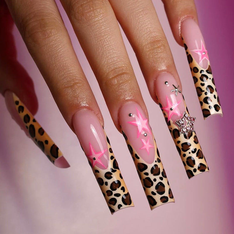 Artificial nail set with luxurious leopard pattern and elegant accents Kalsten