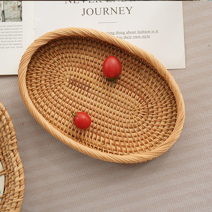 Women's oval decorative basket made of woven natural material Kalsten