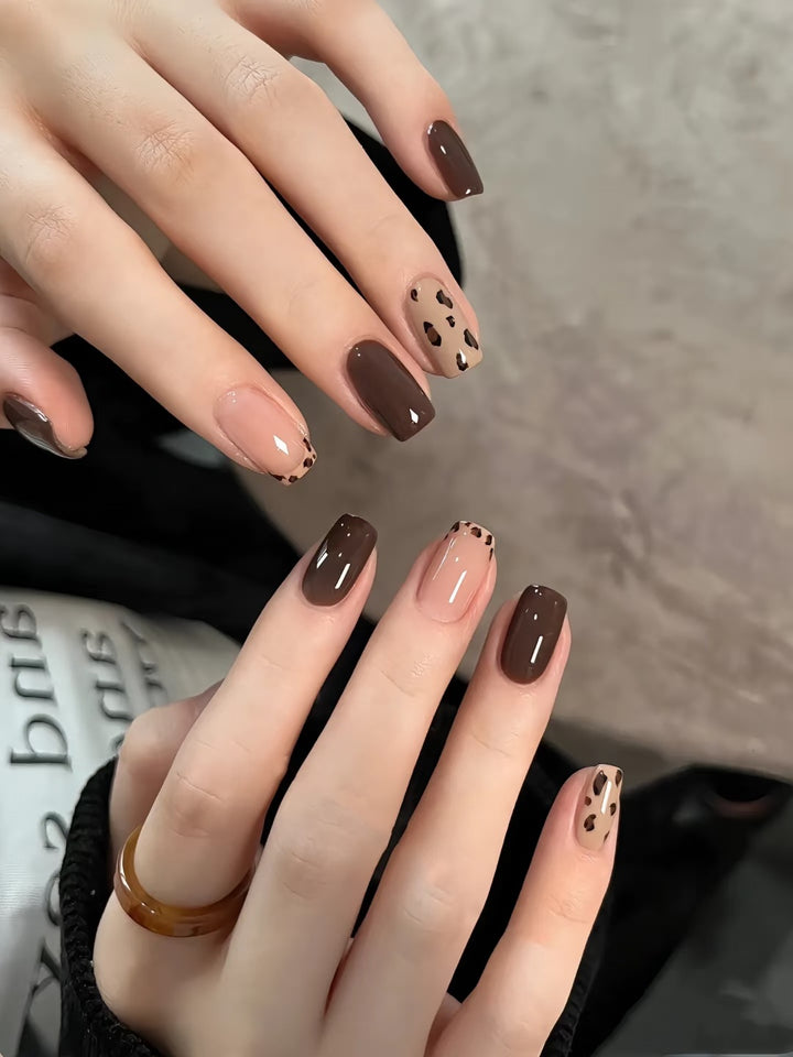 Artistic Leopard Print Press-On Nail Set