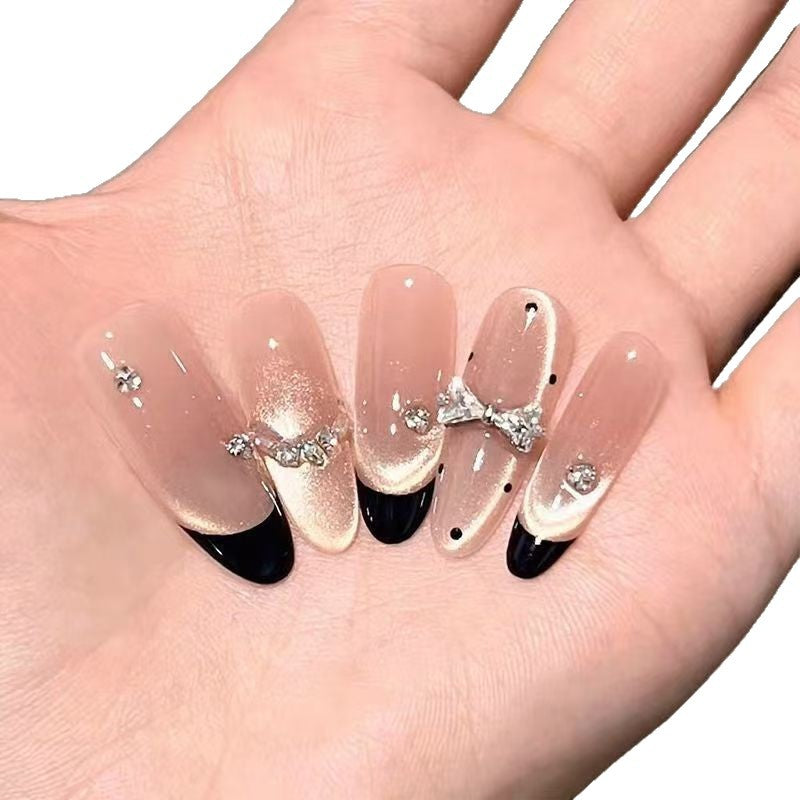 Glamorous Press-On Nail Art Kalsten