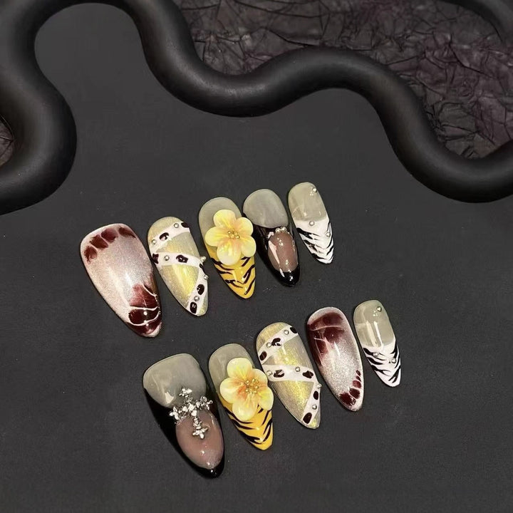 Artistic Press-On Nail Set