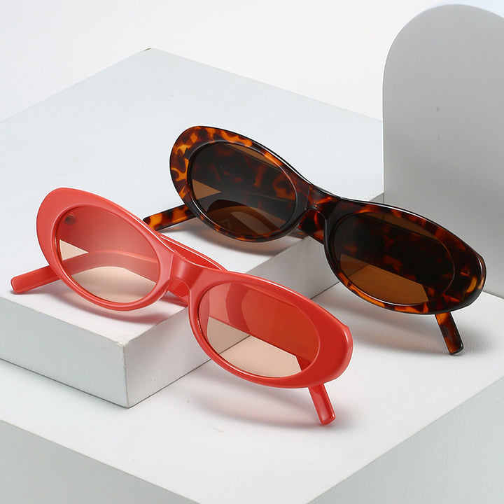 Vintage-Inspired Oval Frame Sunglasses Kalsten