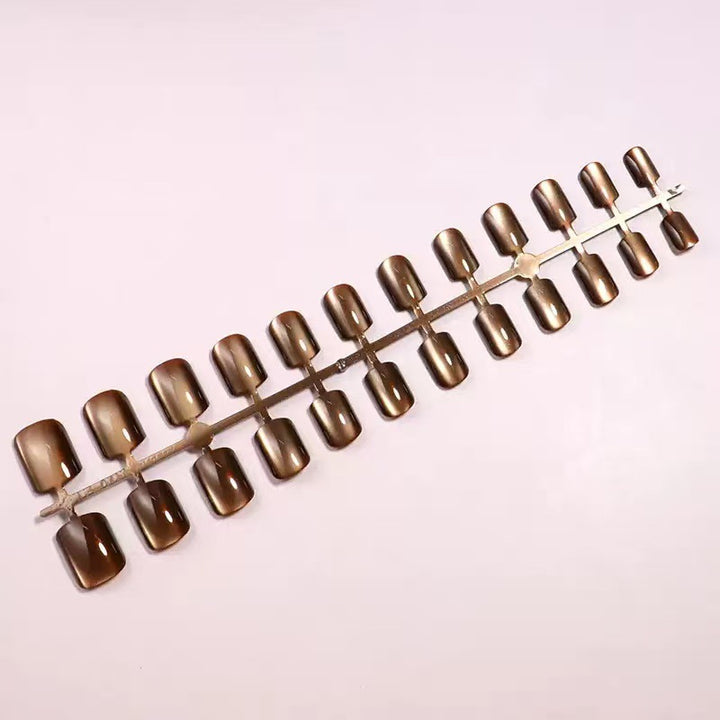 Artificial nail set with luxurious shine and elegant 3D details Kalsten