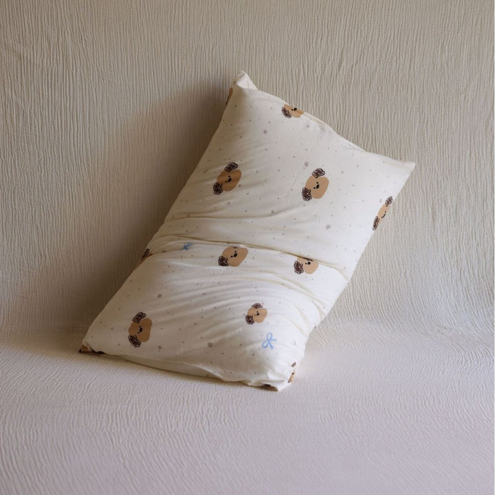 Children's pillowcase made of cotton percale with cute bear print