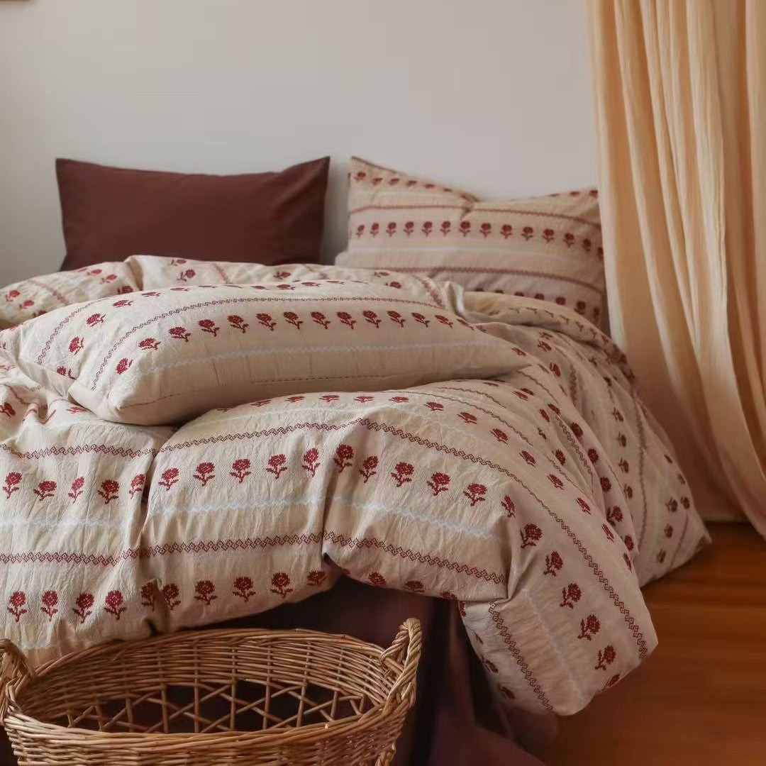 Cotton bed linen with woven texture and floral block print