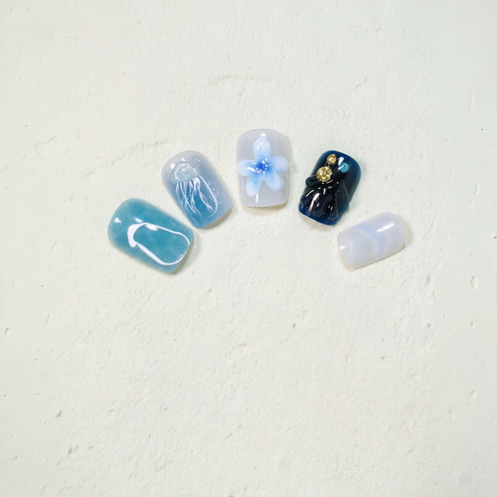 Ocean-Inspired Artistic Press-On Nail Design Kalsten