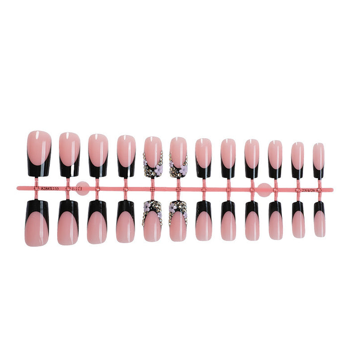 Nail Art Set with glamorous design and fine accents Kalsten