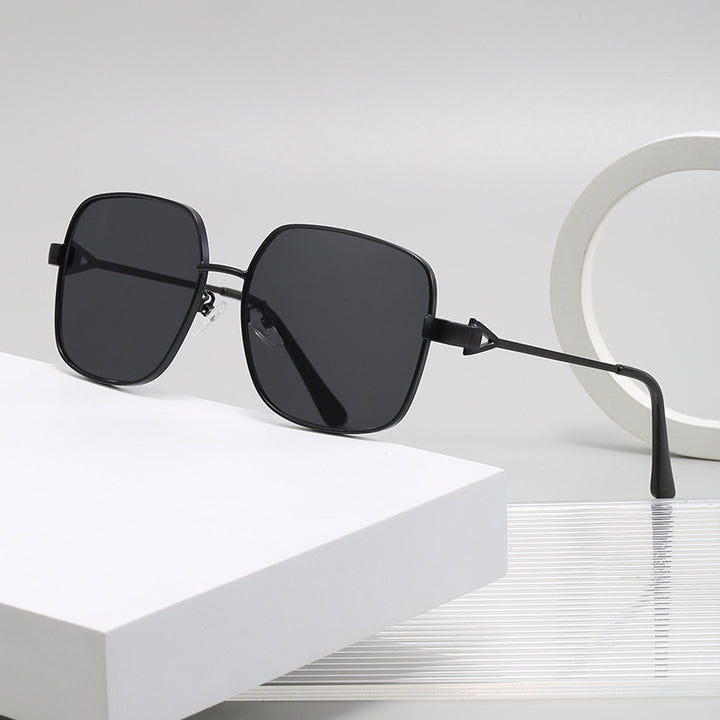 Women's square sunglasses with fashionable and sturdy frame Kalsten
