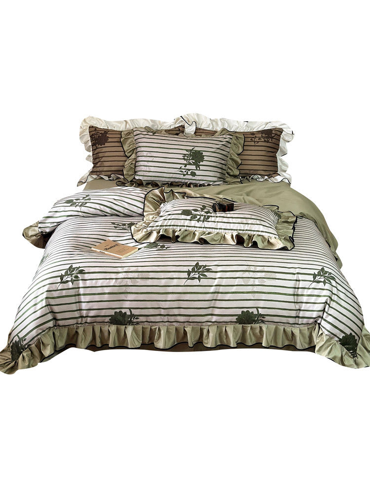 Romantic ruffled bedding set made of cotton satin with striped and floral jacquard
