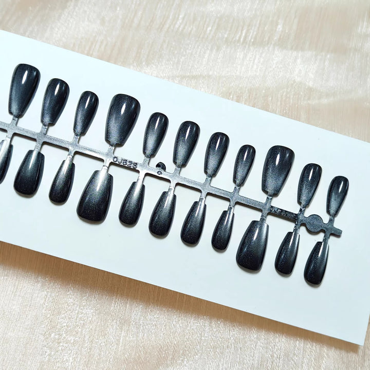 Elegant Art Nails with Shimmering Finish Kalsten