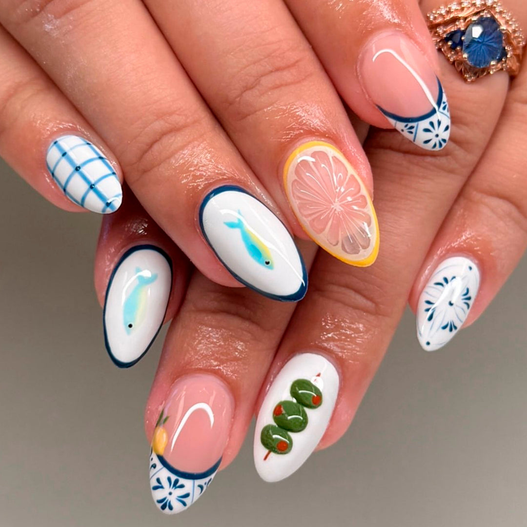 Artful nail art with maritime patterns and fresh motifs Kalsten
