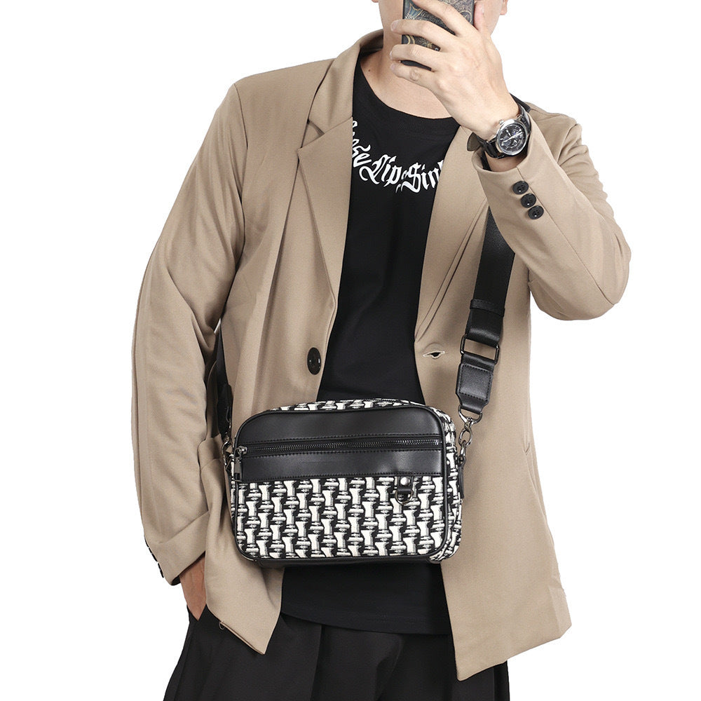 Elegant shoulder bag with structured design Kalsten