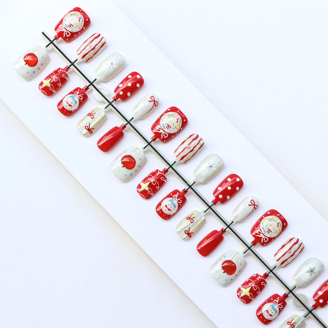 Holiday-Themed Press-On Nail Art Set