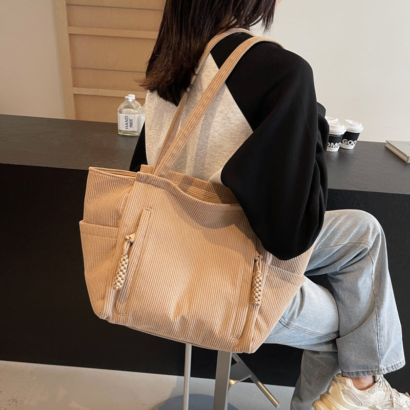 Versatile Everyday Tote Kalsten