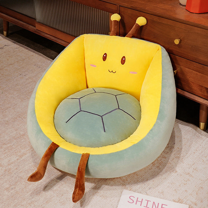 Plush pet bed with raised edge and removable cuddly pillow