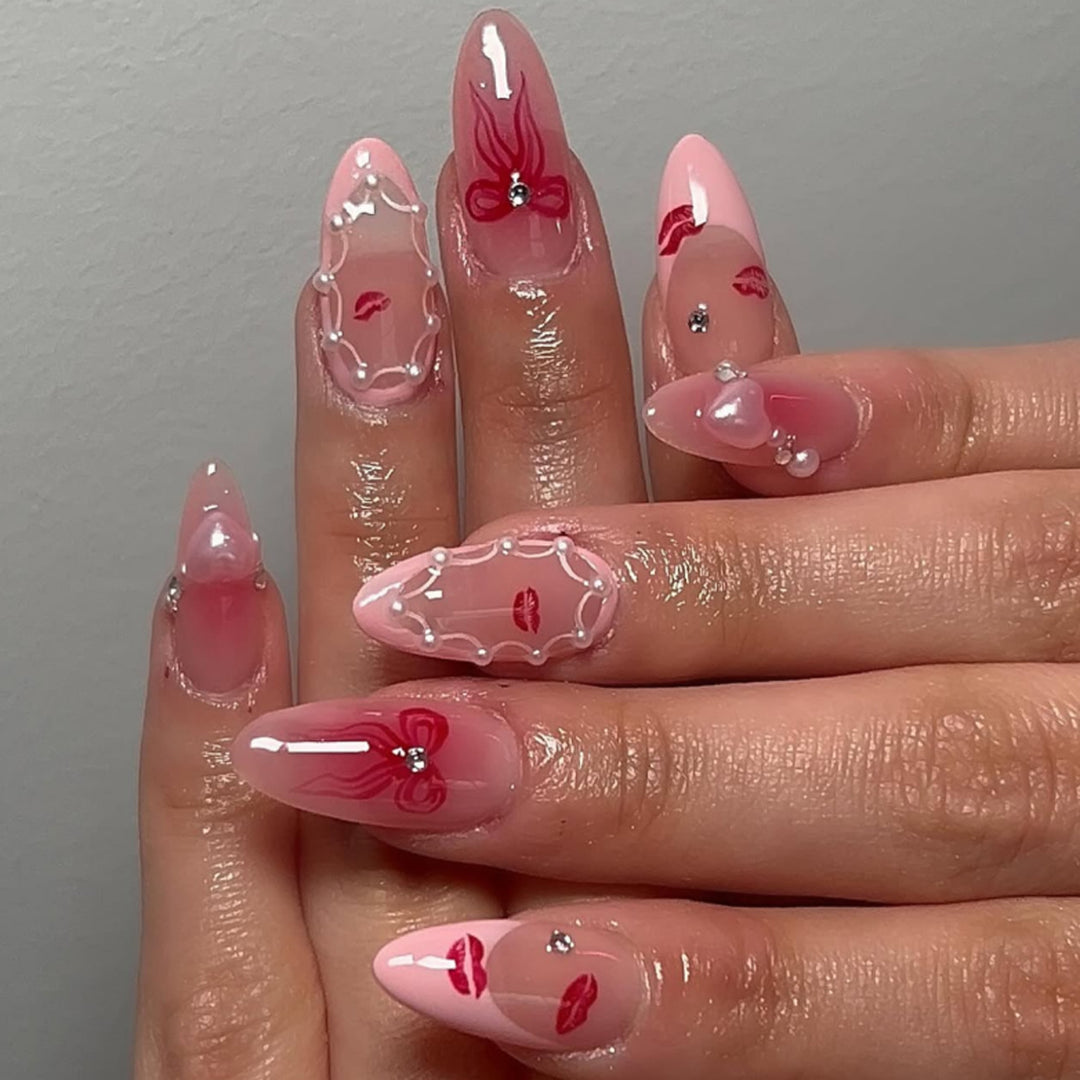 Creative and glamorous art nails Kalsten