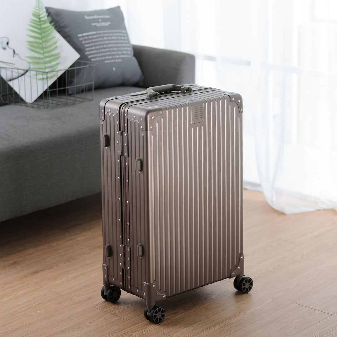 Unisex Premium Lightweight Hard Shell Travel Case Kalsten