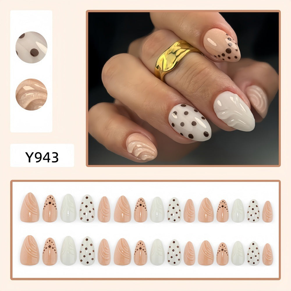 Artificial nails in refined dot design Kalsten