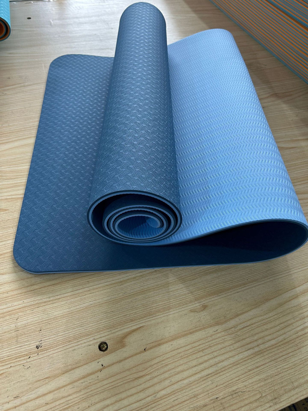 Non-slip and pollutant-free yoga mat Kalsten