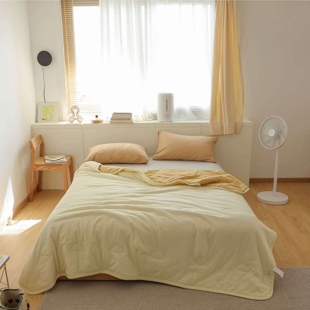 Bedding set made of breathable cotton percale with light stonewash