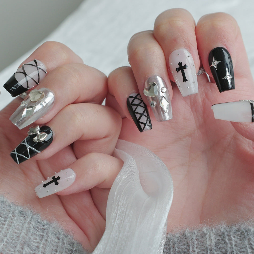 Artistic Press-On Nail Art Set with Unique Gothic and Decorative Design