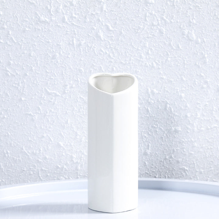 Heart-Shaped Elegant Ceramic Vase Kalsten