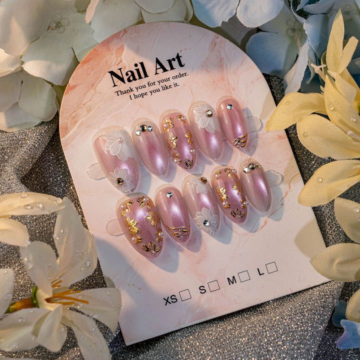 Decorative Floral Accent Press-On Nail Set