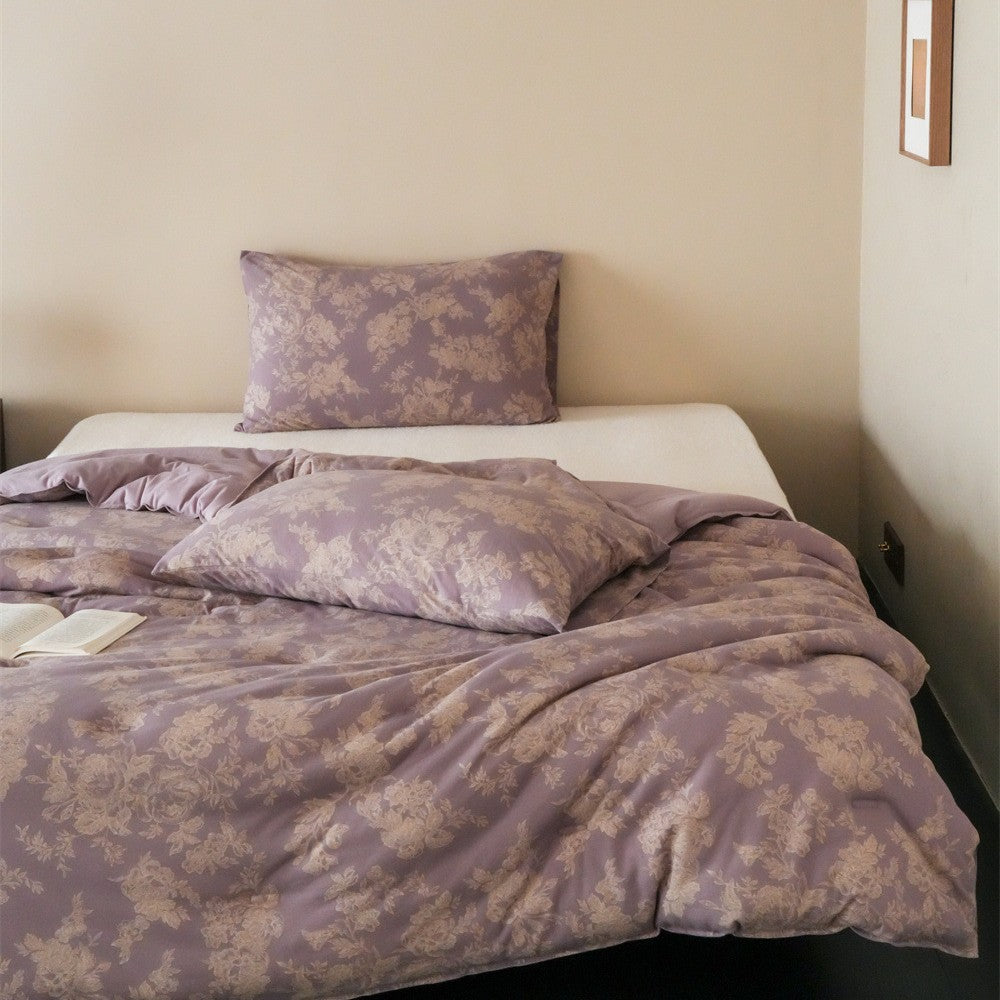 Children's bedding set made of cotton percale with fine floral block print