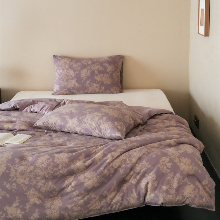 Children's bedding set made of cotton percale with fine floral block print