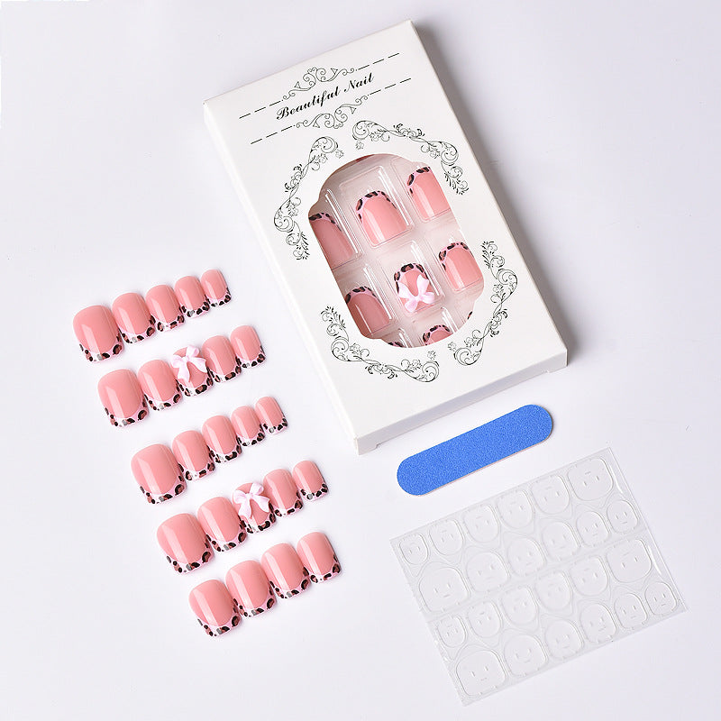 Artistic Floral Patterned Press-On Nail Set