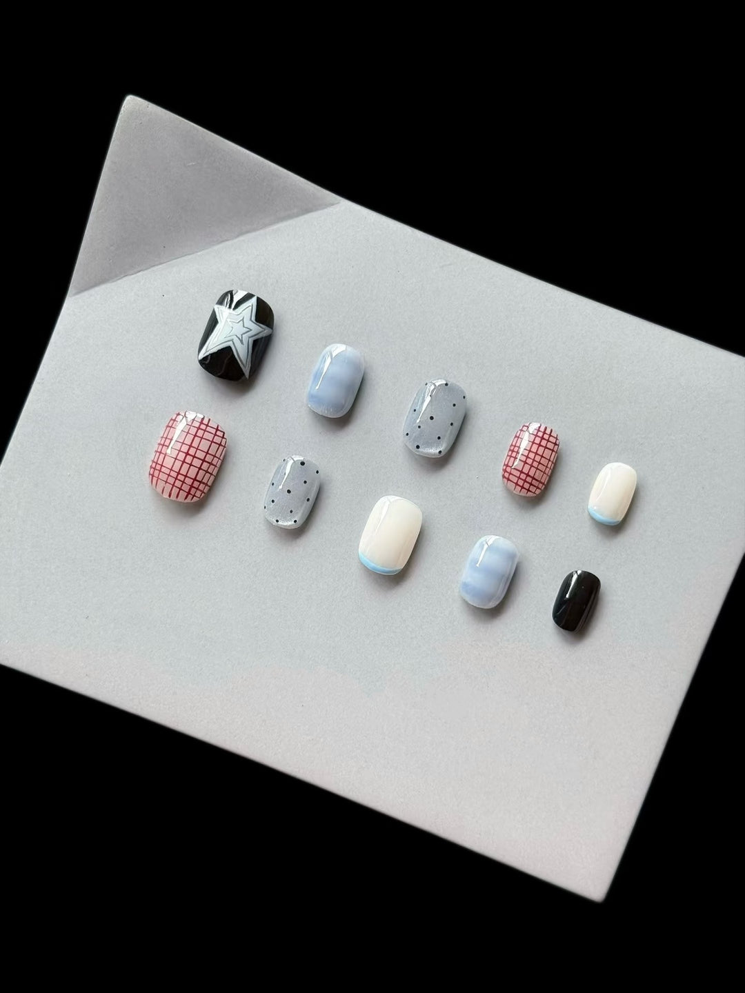 Artistic Press-On Nail Set with Geometric Patterns