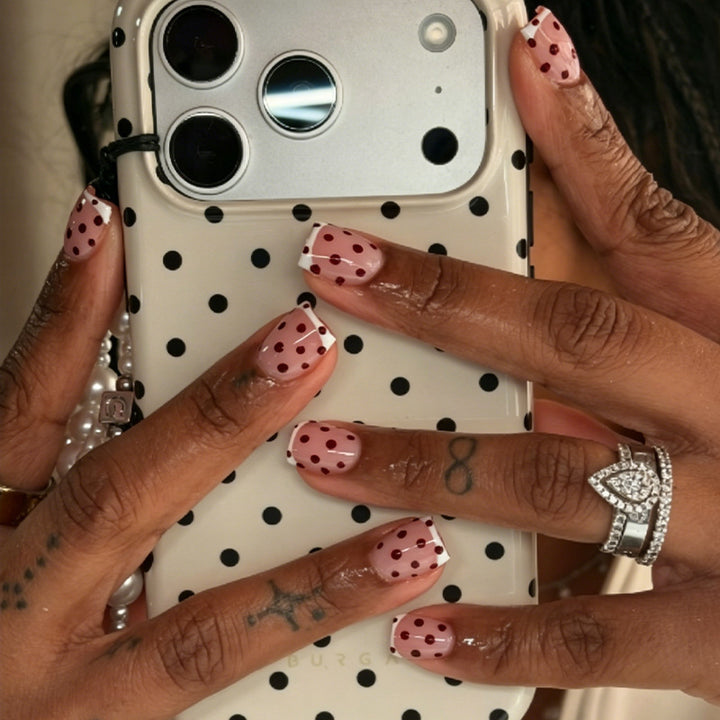 Acrylic nail set with stylish dot pattern Kalsten