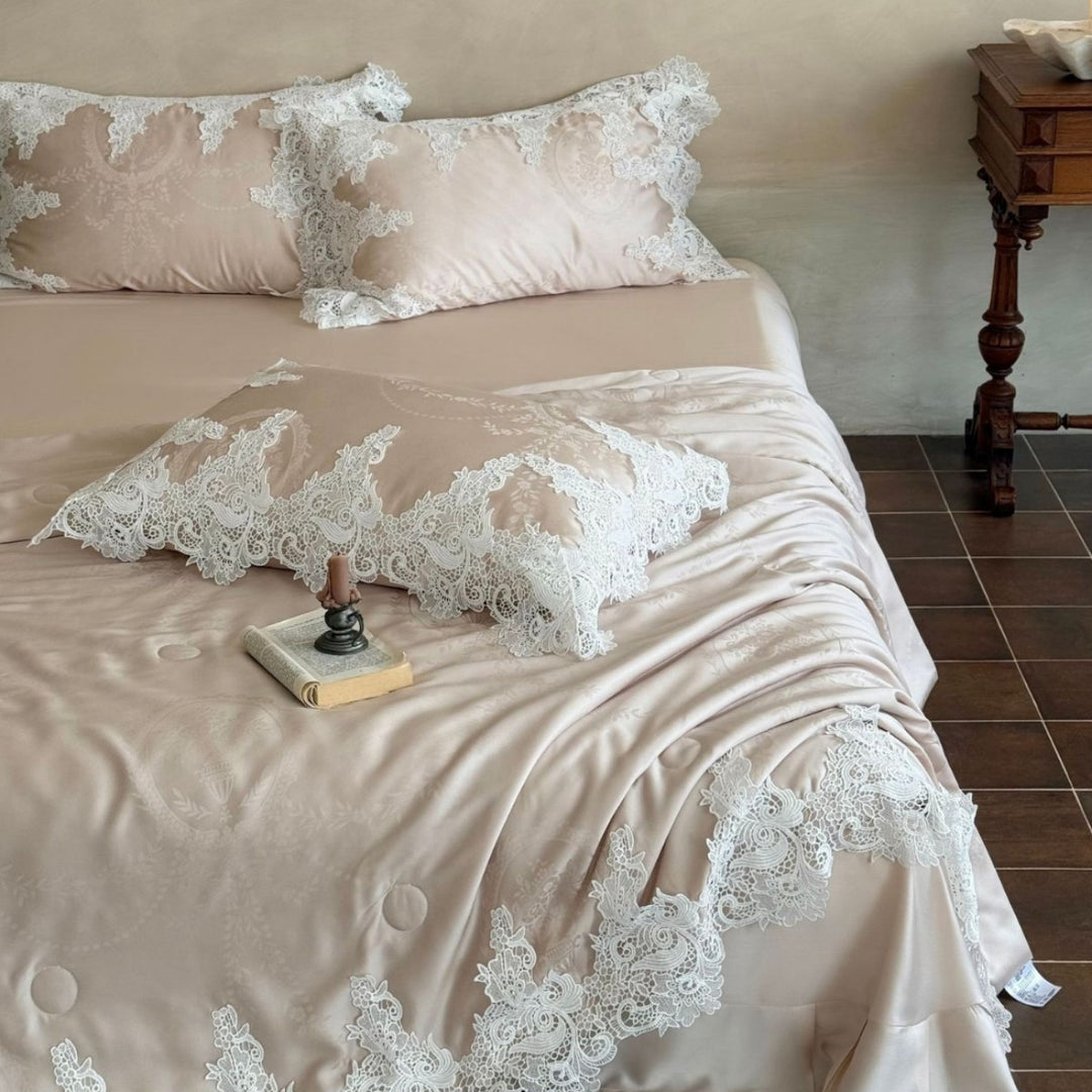 Luxurious satin bedding set with floral jacquard texture and lace trim
