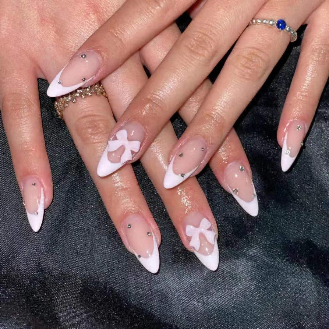 Elegant French Tip Nail Art