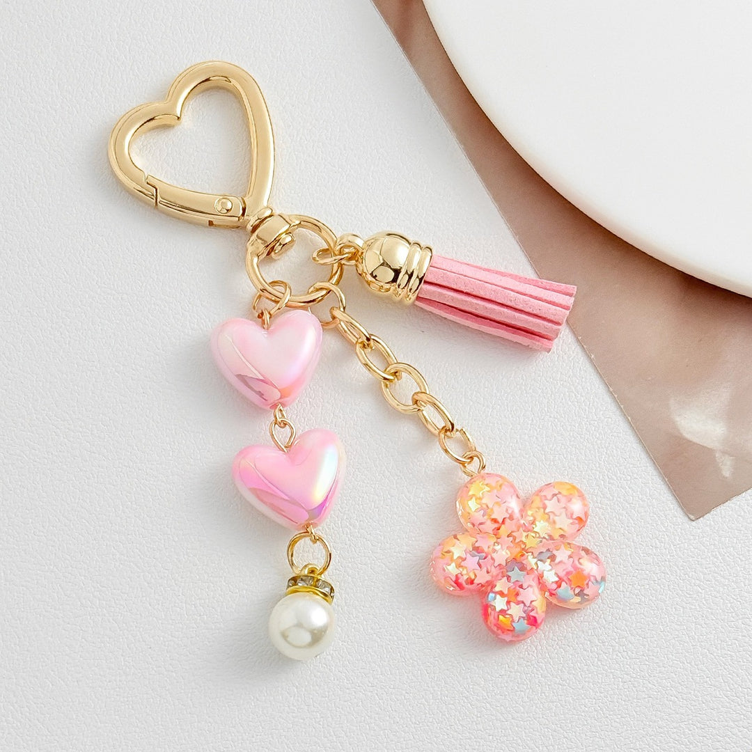 Playful keychain with hearts and flower motif Kalsten