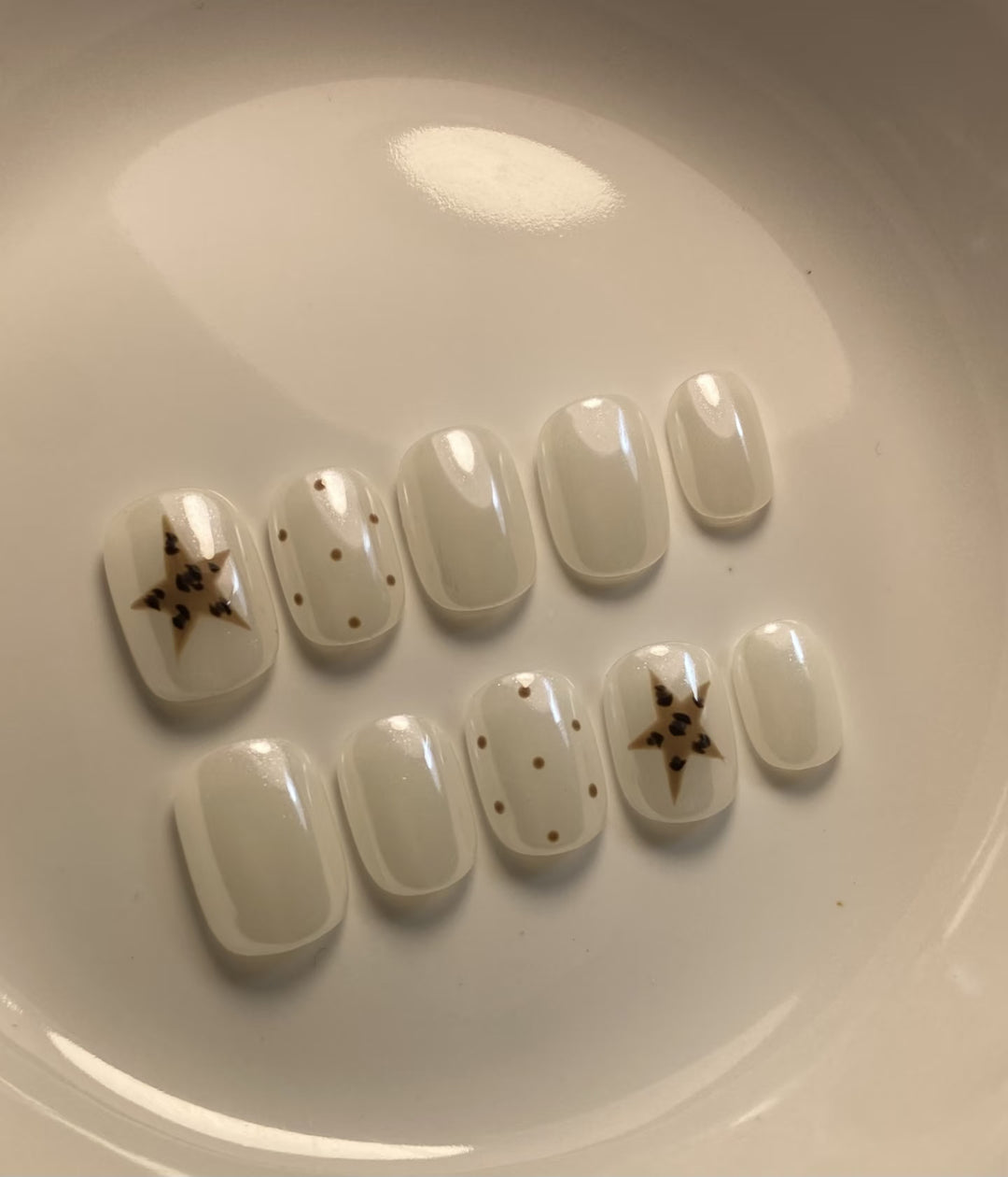 Artistic Star-Patterned Press-On Nails