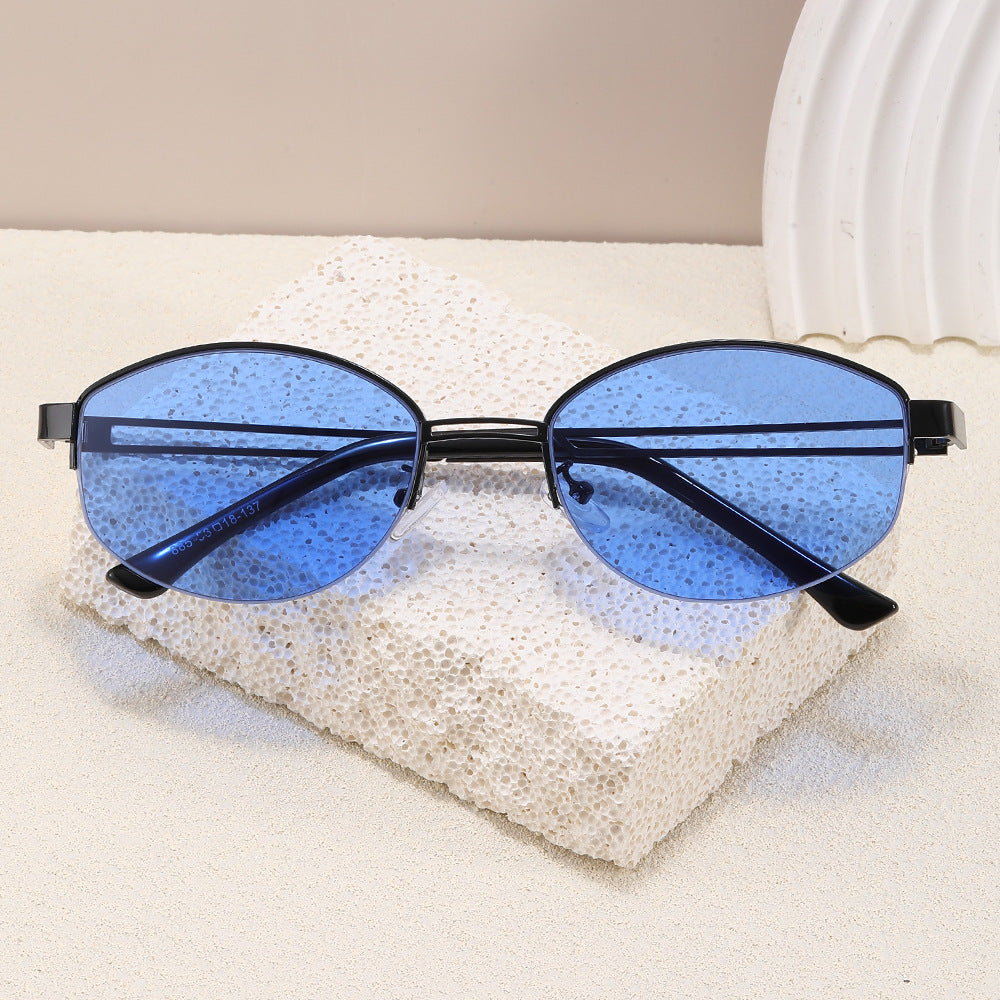 Fashionable glasses with elegant, oval shape Kalsten
