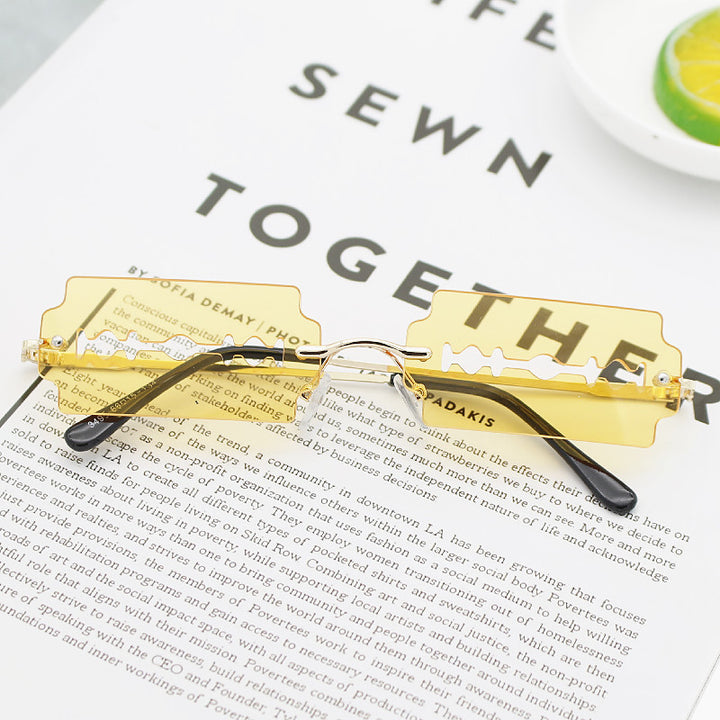 Women's Fashionable Retro Sunglasses in Unique Design Kalsten