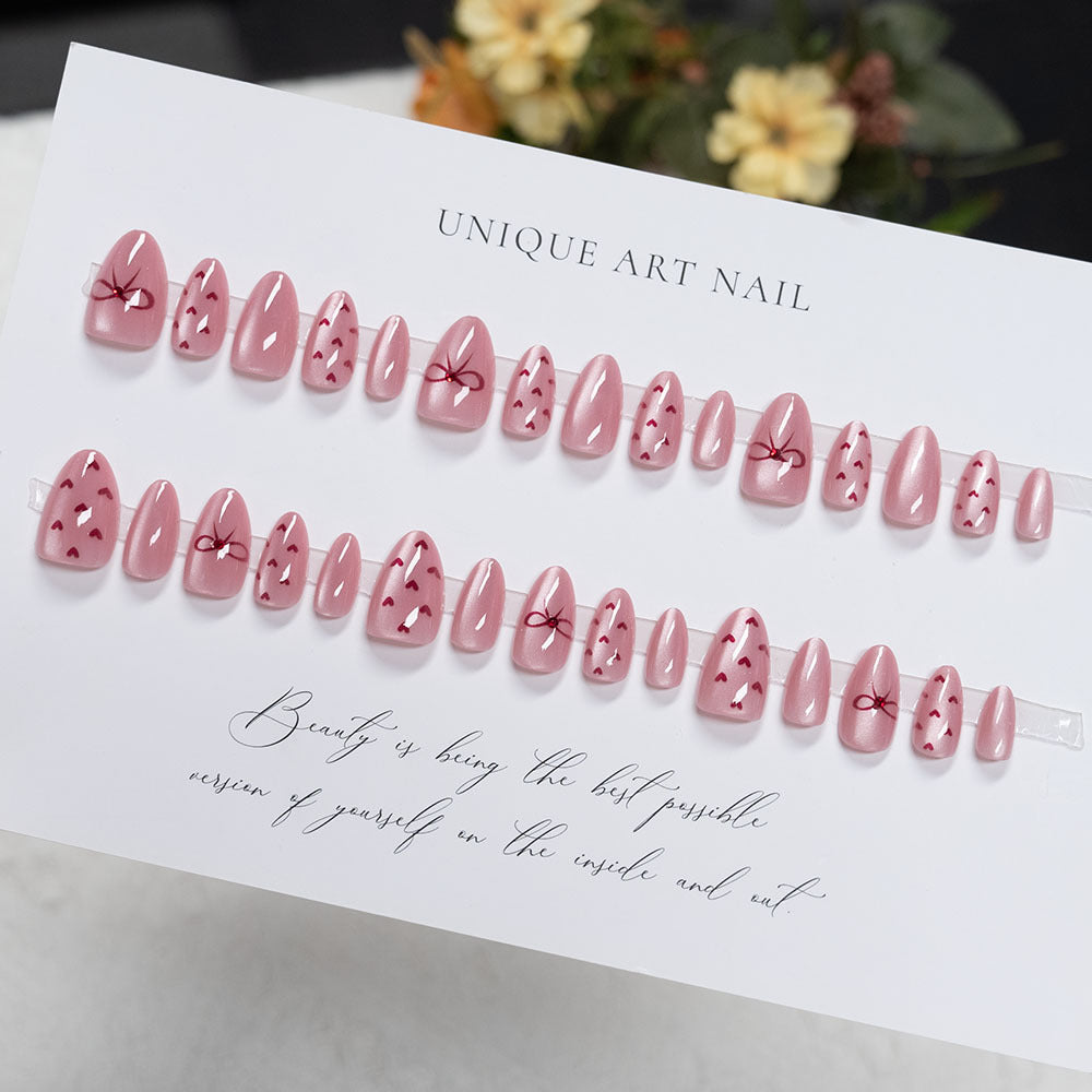 Romantic Heart-Design Press-On Nail Set