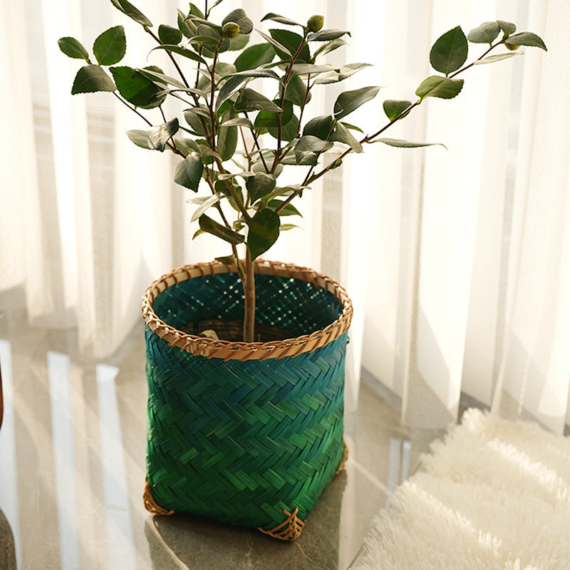 Women's square storage basket made of handwoven natural material Kalsten