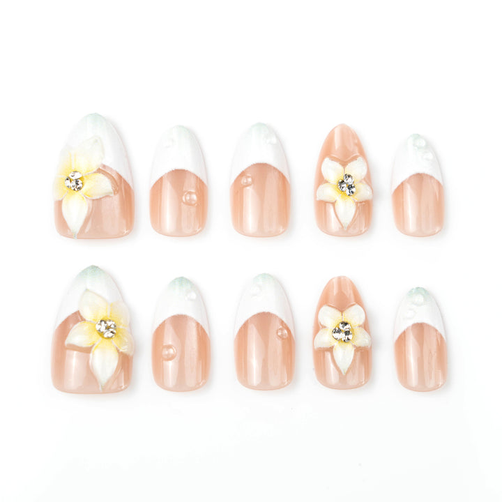 Elegant Floral-Embellished Press-On Nail Set 1790738710