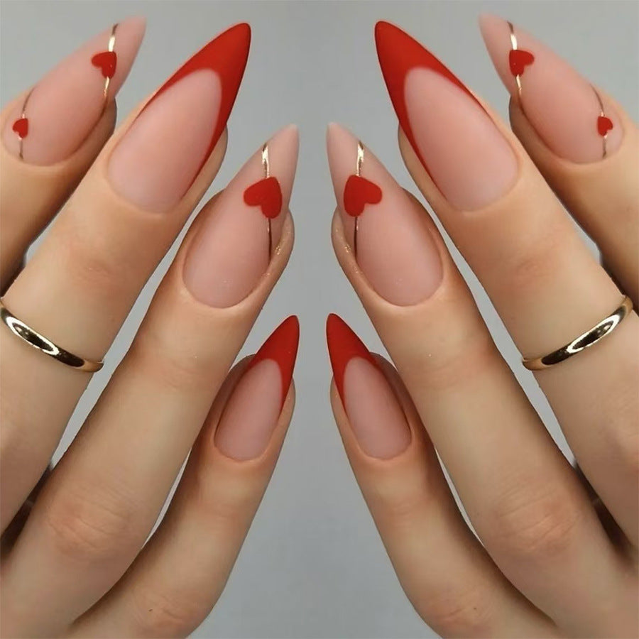 Artistic Heart-Embellished Nail Art Kalsten