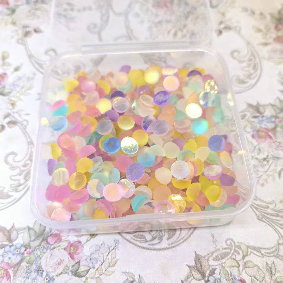 Shimmering decorative beads Kalsten