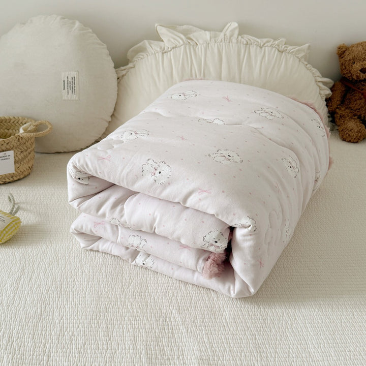 Cuddle blanket baby quilt with plush lining and bunny motif