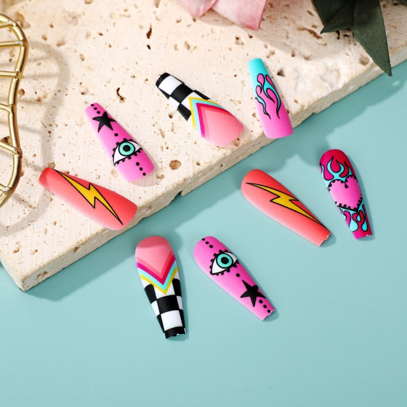 Creative and artistic art nails Kalsten