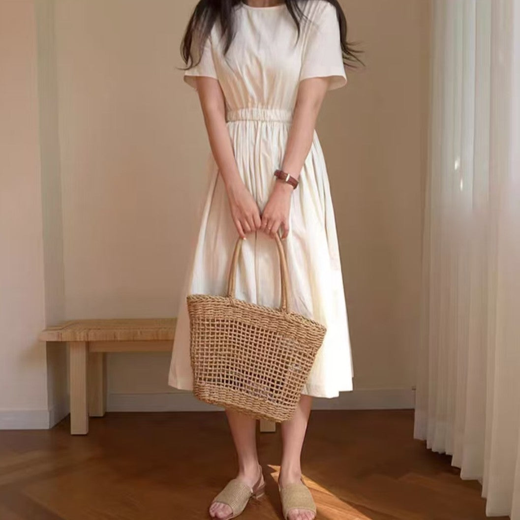 Handcrafted straw bag with fine structure Kalsten