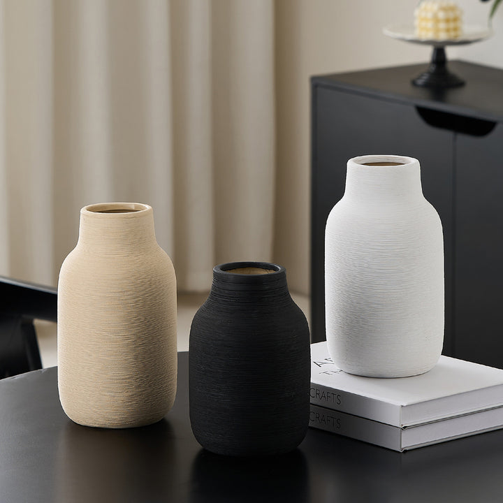 Handcrafted ceramic vase Kalsten