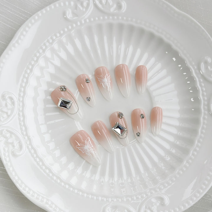 Artistic Butterfly Design Press-On Nail Set
