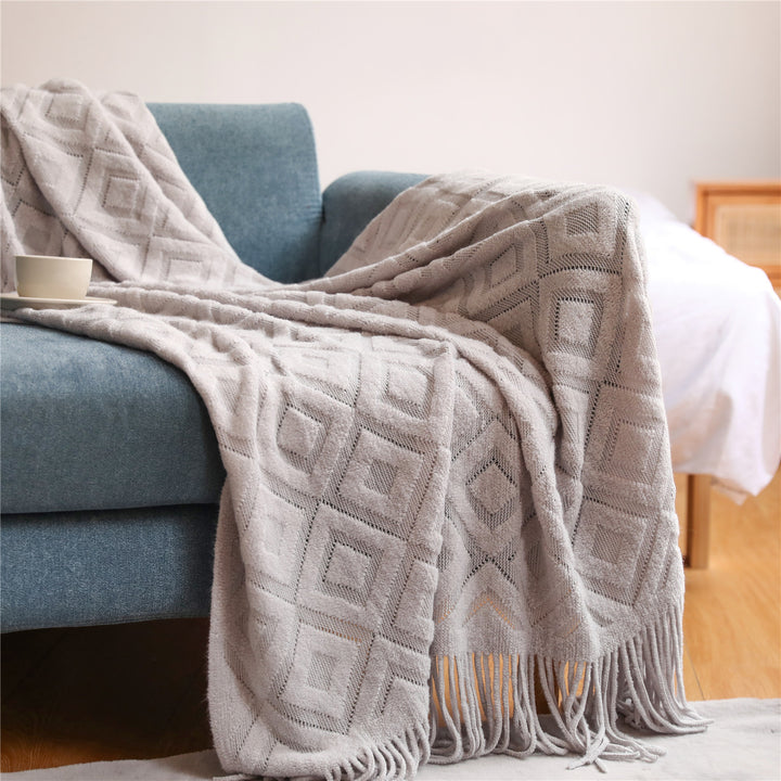 Cozy Decorative Woven Throw Blanket Kalsten