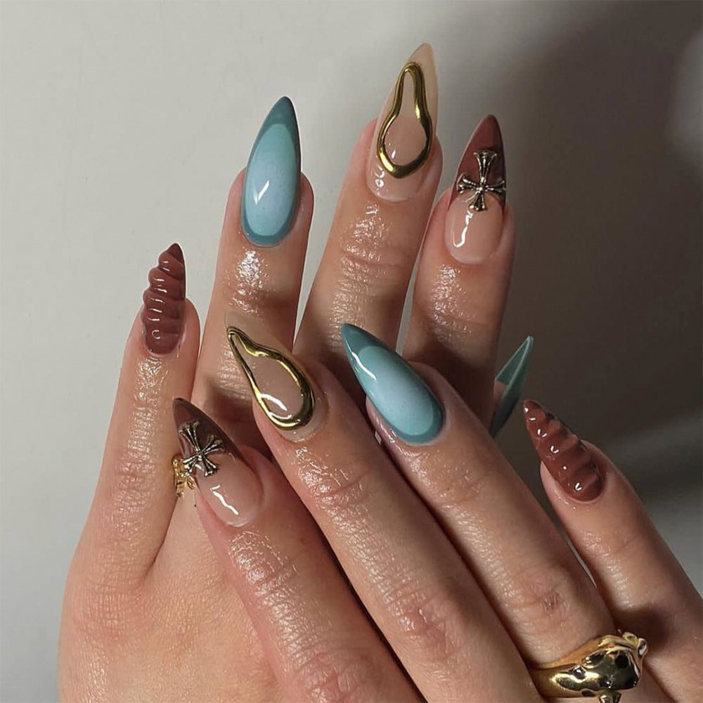 Artful acrylic nails with 3D design and glitter accents Kalsten